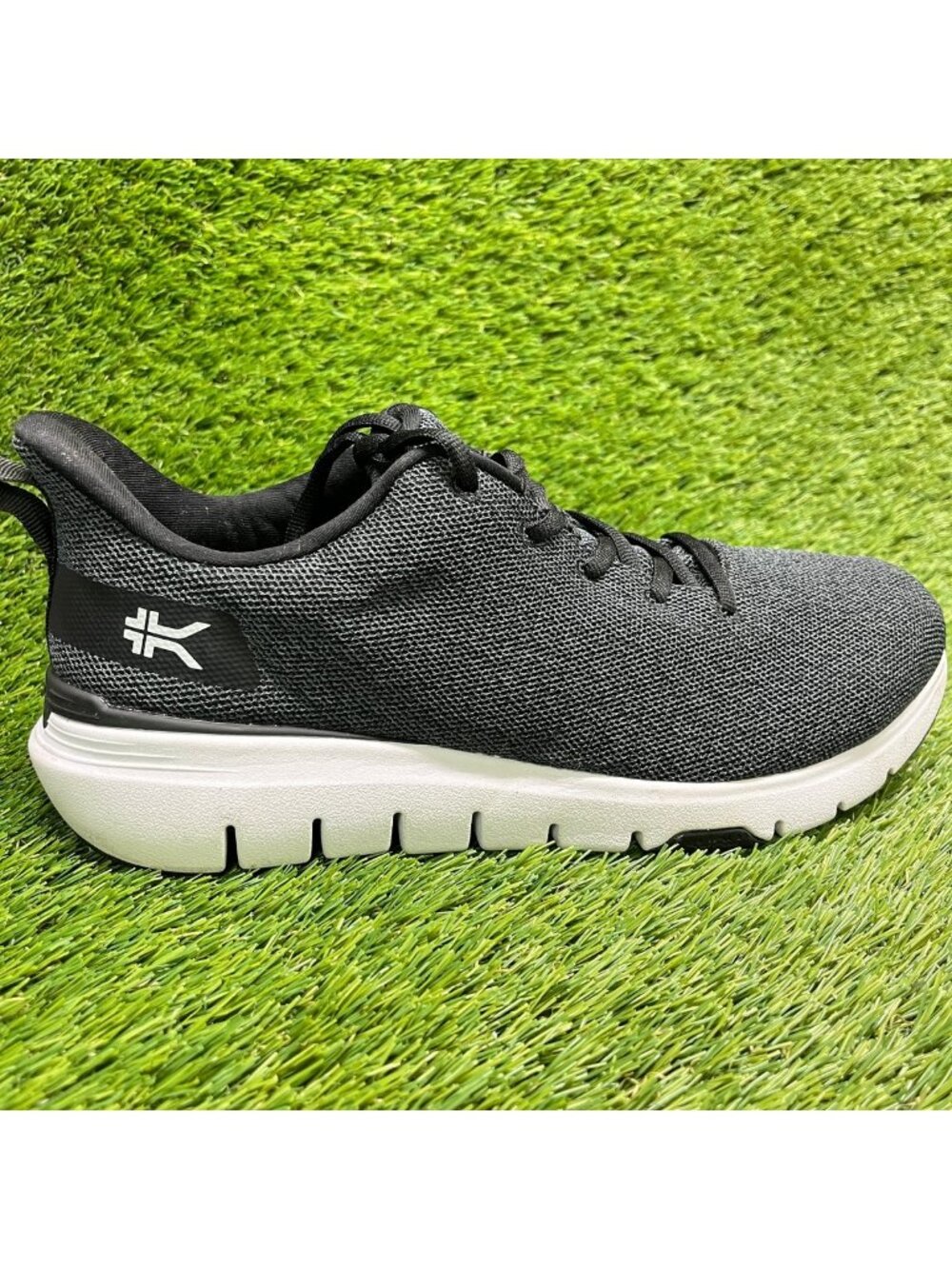 Kuru Flex Via Mens Size 9.5E Black White Athletic Running Walking Shoes Sneakers
